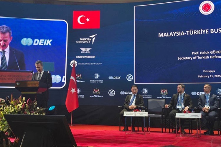 Savunma Sanayii iş birliği genişliyor