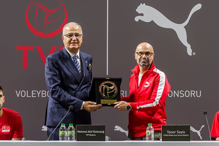Puma Milli Voleybol takımlarının sponsoru oldu