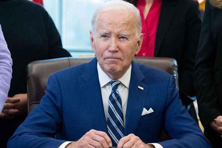 Biden, geçici bütçe tasarısını onayladı