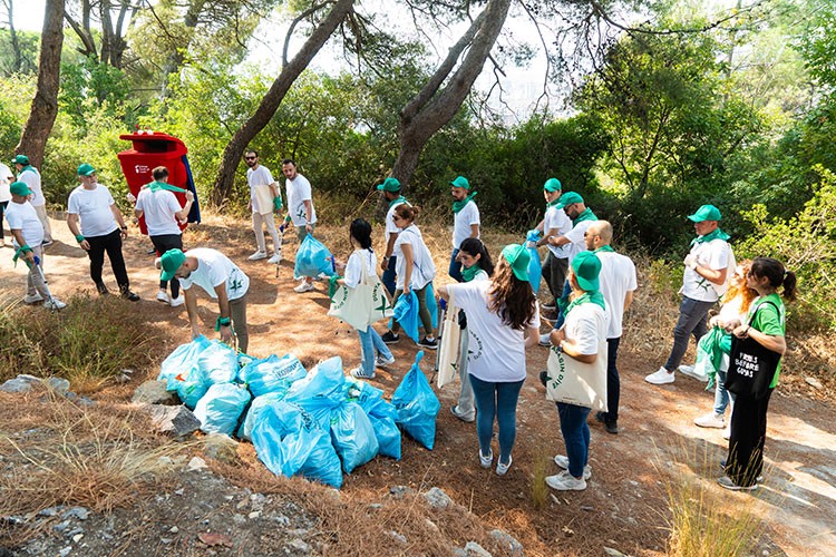 Ankara ve İstanbul'da Çevre Temizliği