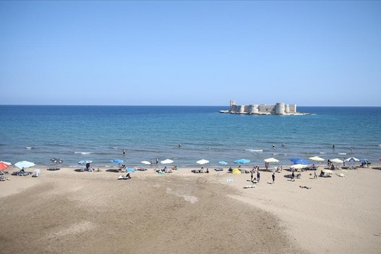 Mersin'deki Kızkalesi'nde oteller, Kurban Bayramı tatilini yoğun geçirecek