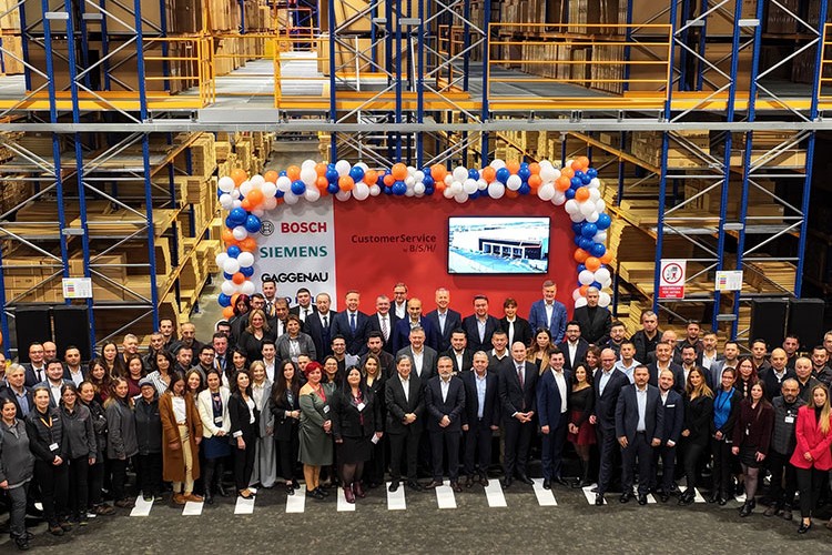 Servis Lojistik Depolarını Tek Çatı Altında Topladı