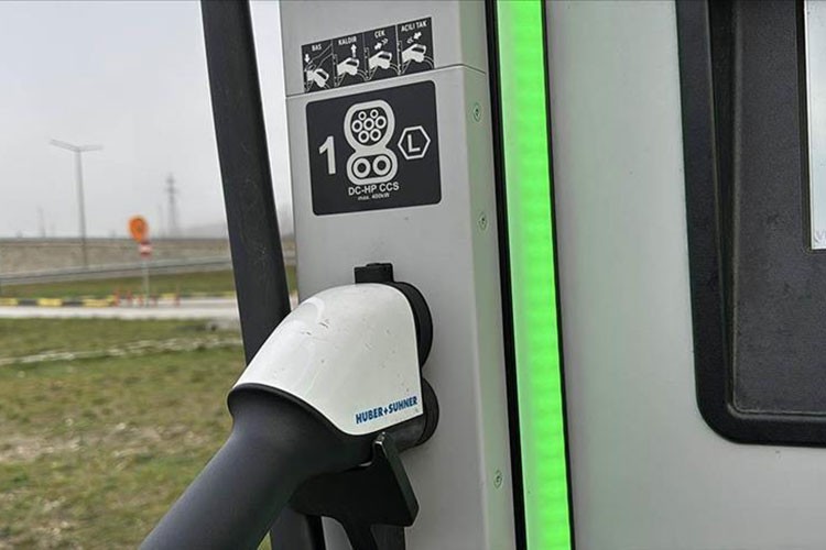 Elektrikli araç şarj soket sayısı temmuzda yüzde 4 arttı