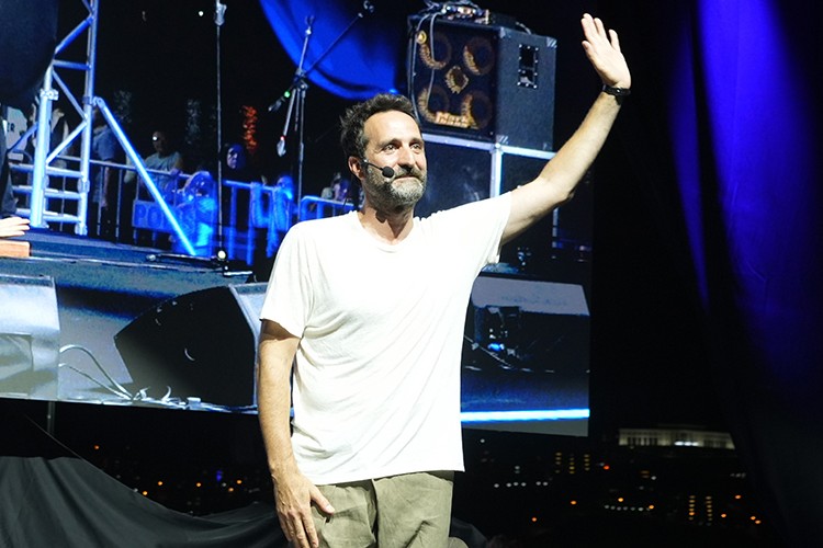 ''Sinema halktan koparıldı''