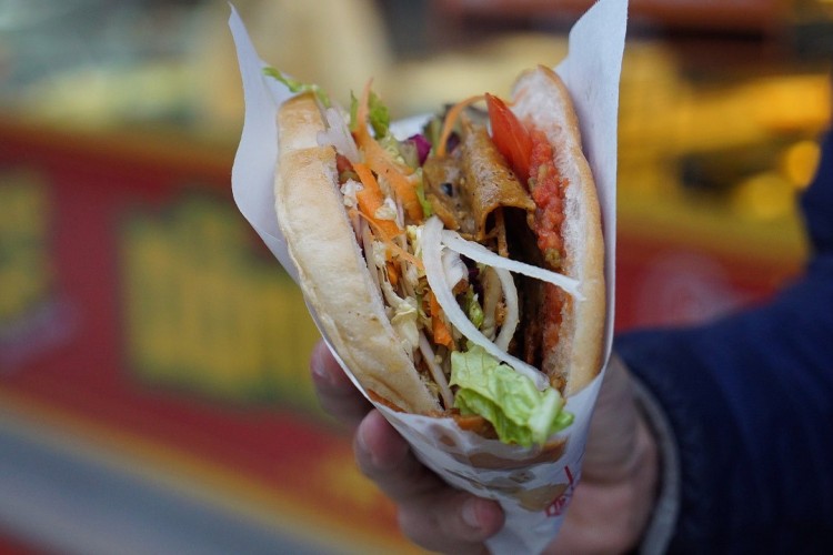 Almanya'da artan döner fiyatları enflasyonun sembolü oldu