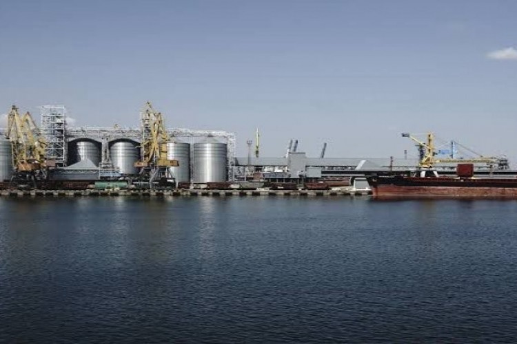 Ukrayna'da Türk denizcilerle çalışıyor