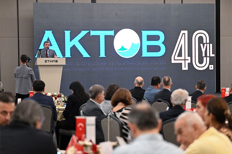 Antalya Valisi Şahin'den kaçak otellerle mücadele çağrısı