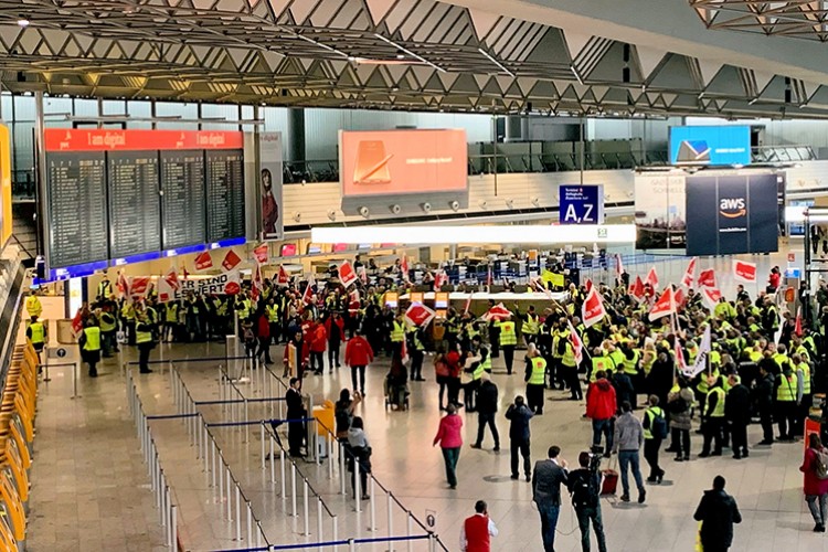 Almanya'da havalalanı görevlileriyle ücret anlaşması sağlandı