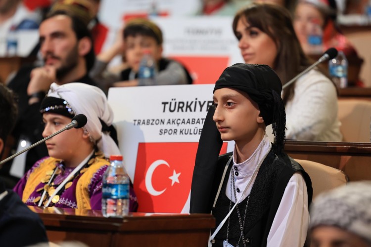 Dünyanın çocukları İBB'de buluştu