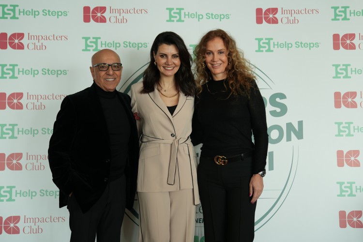 HELP STEPS'iN LANSMANINDA YILDIZLAR GEÇİDİ