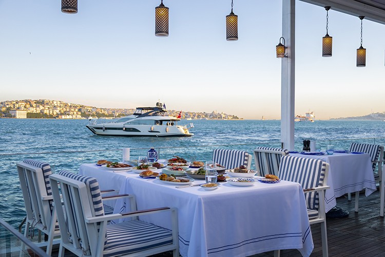 Bosphorus Grill ile yazın keyfi damaklarda