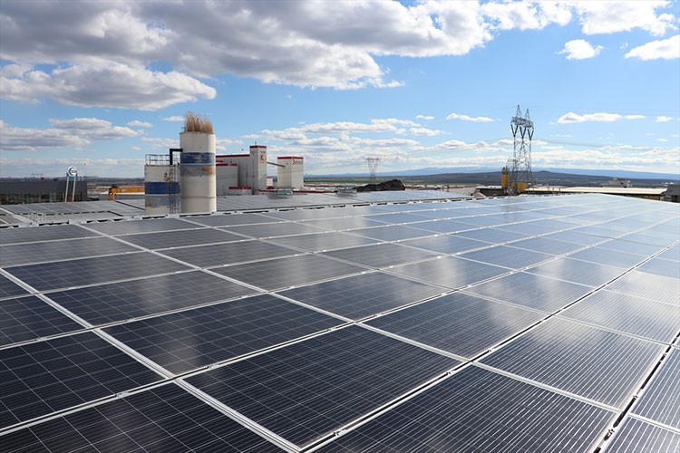 15 fabrikada çarklar GES ile dönüyor