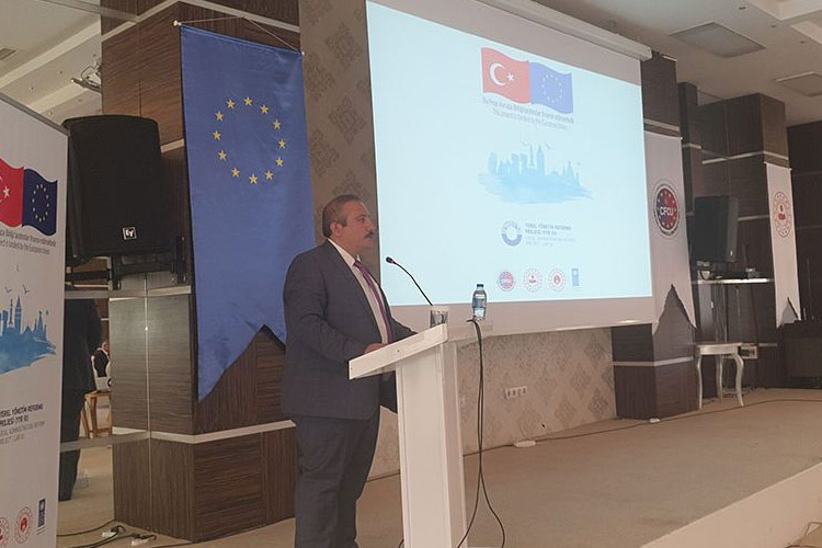 Gündem yerel yönetimler