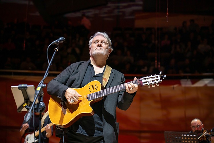 Müzik yorumcularının %74'ü yapay zekâdan endişe duyuyor