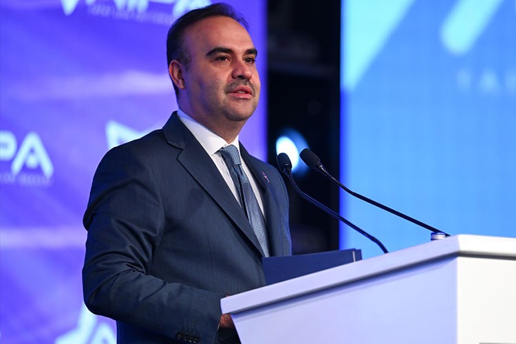 "Yapay zeka projelerine yüksek destek sağlamayı hedefliyoruz"