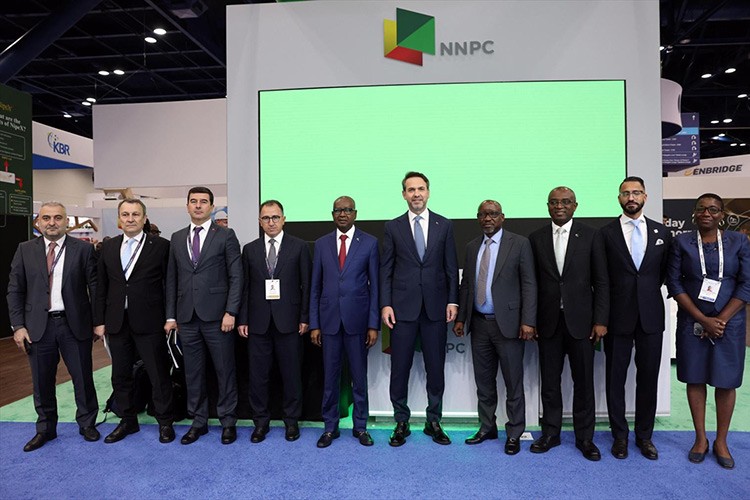 Enerji Bakanı Bayraktar'dan ABD'de diplomasi turu