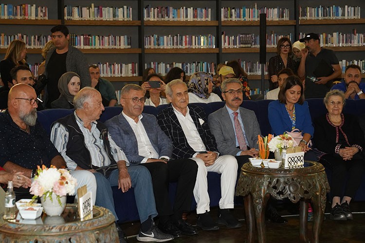 İş dünyasından Devrim Erbil sergisine yoğun ilgi