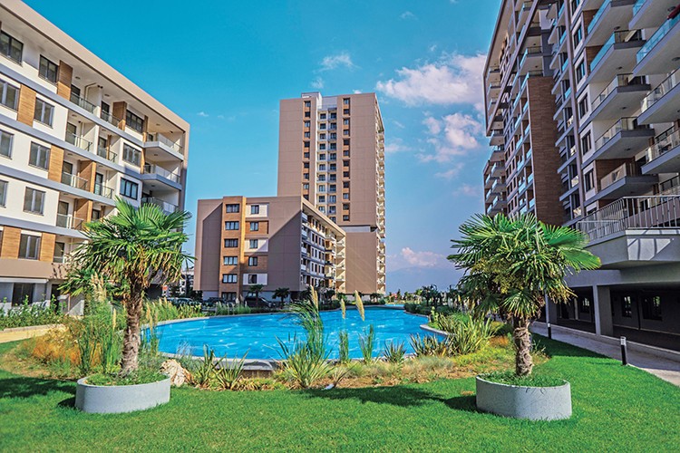 Evora Denizli'de yaşam başladı