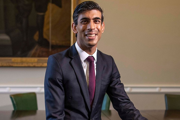 Rishi Sunak İngiltere'nin yeni başbakanı oldu