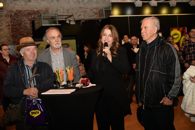 "Eğitim Sanat" karma sergisi Dolmabahçe'de