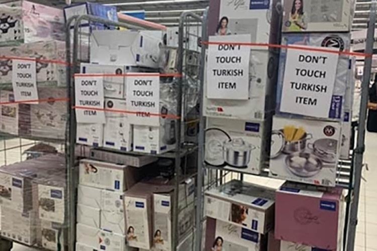 Hayvani gıda alımını resmen durdurdu