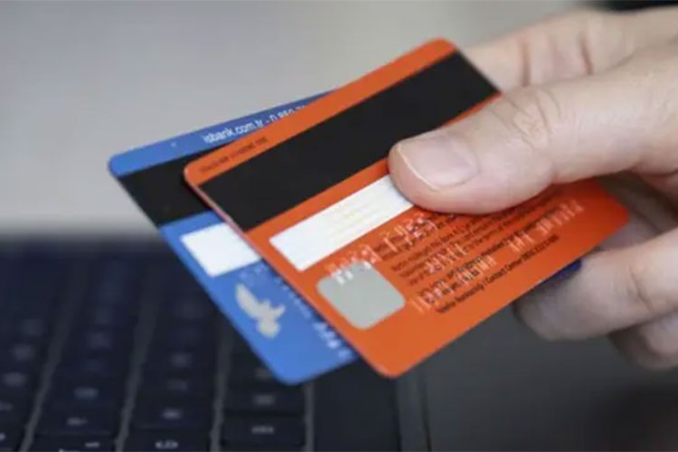 Kredi kartı kullanıcılarına "para puan" uyarısı