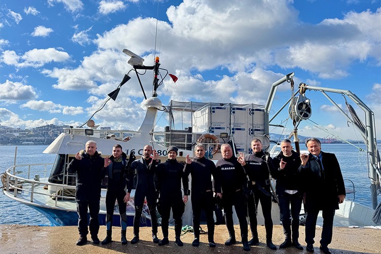 Bursa'da dalgıçlar Marmara'daki yoğun müsilajı görüntüledi