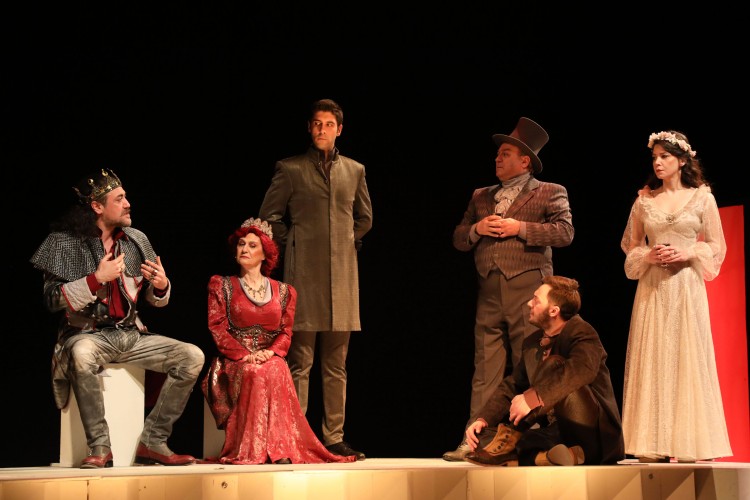 DÜNYA TİYATRO GÜNÜ'NDE 8 ÜCRETSİZ OYUN