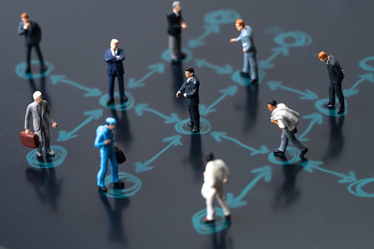 Sosyal mesafeyi uyaran teknoloji