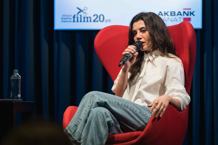 20. Akbank Kısa Film Festivali'nde Gökçe Bahadır söyleşisine sinemaseverlerden yoğun ilgi