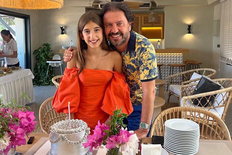 Alişir Şahin'den kızı Eylül için sürpriz parti