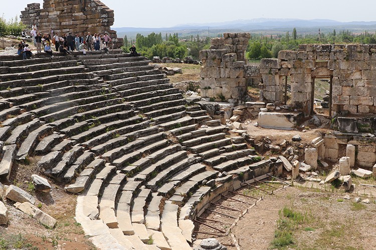 Gürok Grup ana sponsorluğunda Aizanoi Antik Kenti'ndeki çalışmalar sürüyor