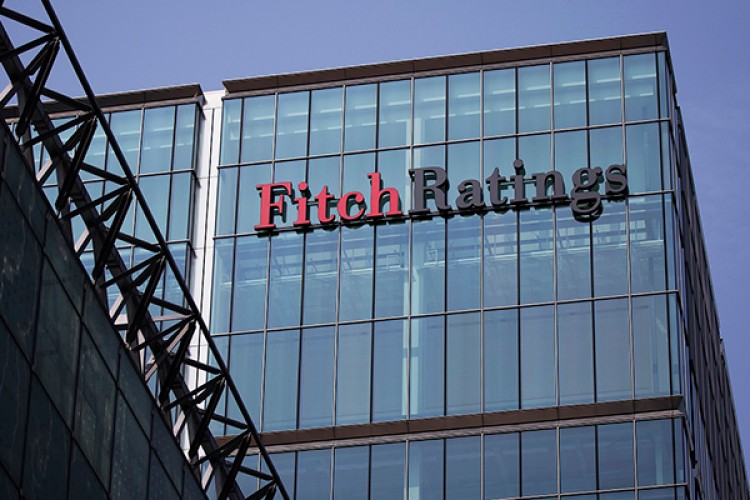 Fitch küresel büyüme tahminlerini düşürdü