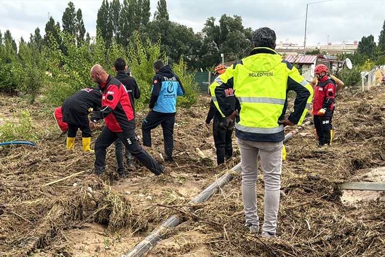 Sele kapılan kişinin cansız bedenine ulaşıldı