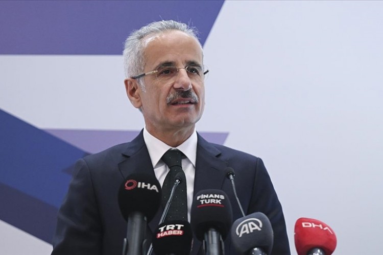 Bakan Uraloğlu: "Hat uzunluğu 37,5 kilometreye, istasyon sayısı ise 9'a çıkacak"