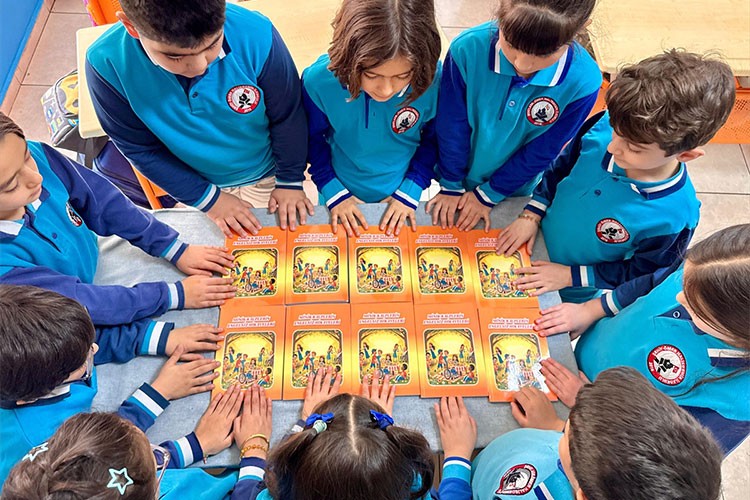 "Minik Kalplerin Engelsiz Hikayeleri" kitaplaştırıldı