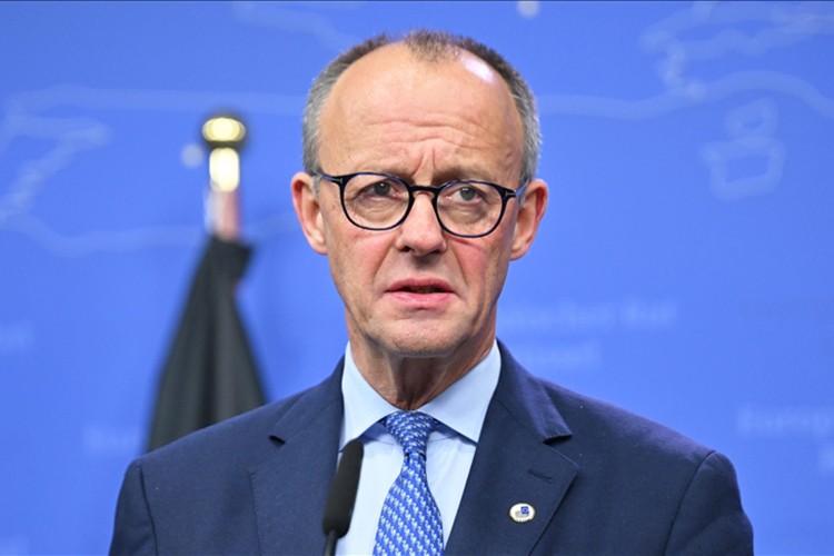 Jeopolitik dengelerin değiştiği dönemde Çin'i ziyaret ediyor