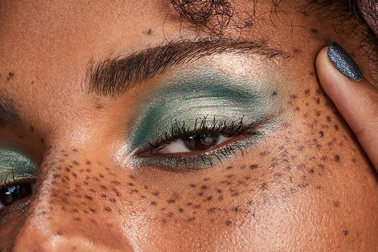 Avon ile 2024'e ışıltılı bir başlangıç!