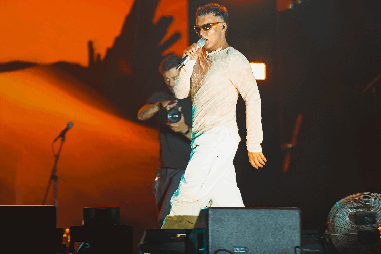 10 Bin Seyirciyi Mest Etti