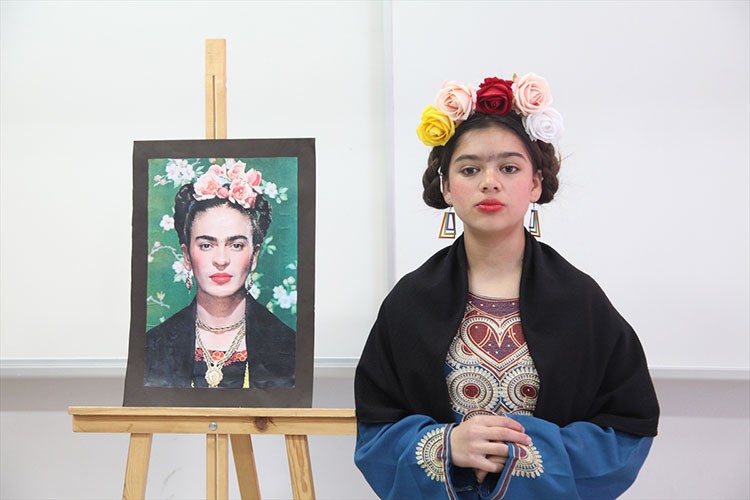 Ünlü ressamların eserlerini canlandırdılar