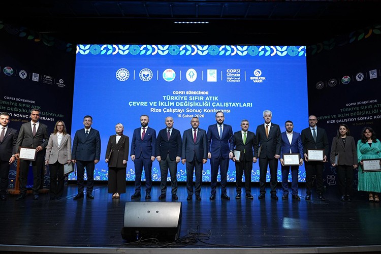 Rize'de mavi ve yeşilin geleceği için sıfır atık vizyonu belirlendi