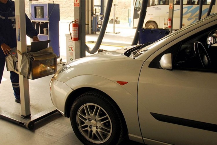 Yılın ilk çeyreğinde 2 milyon 353 bin 228 araç egzoz muayenesine girdi