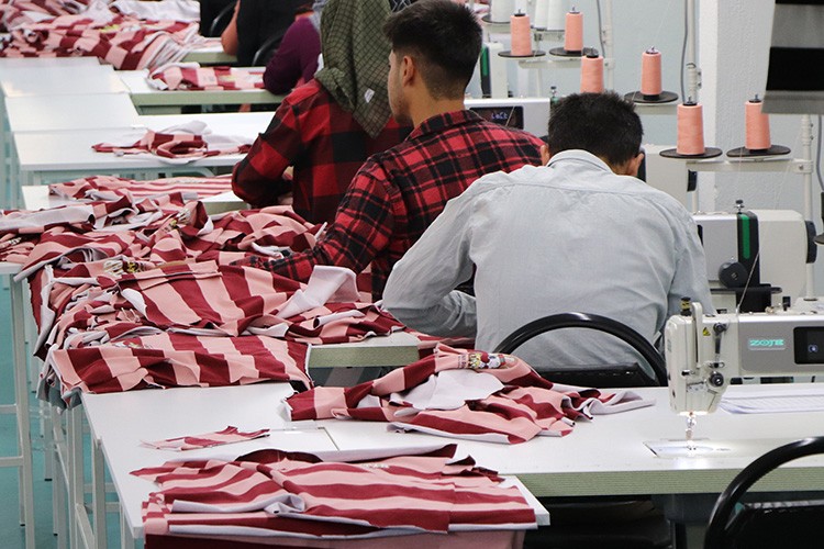Pervari'de tekstil yatırımı istihdama katkı sağladı