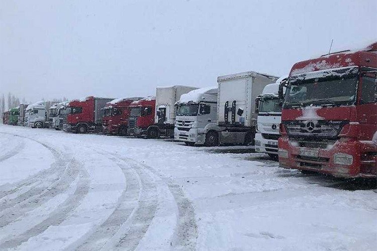 Ağır taşıtlar 6 ildeki bazı yolları kullanamayacak