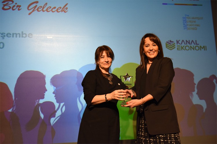 Marka Yönetimi Lideri ödülü Seda Güler'in oldu