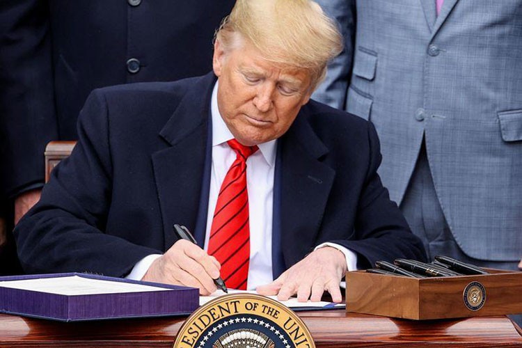 Tarife erteleme süresini uzatan kararnameyi imzaladı