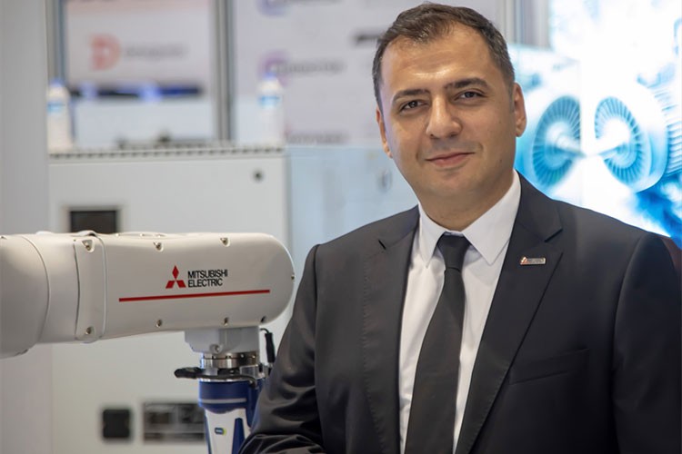 Robot Yatırımları Zirvesi ve Sergisi'nde büyük ilgi