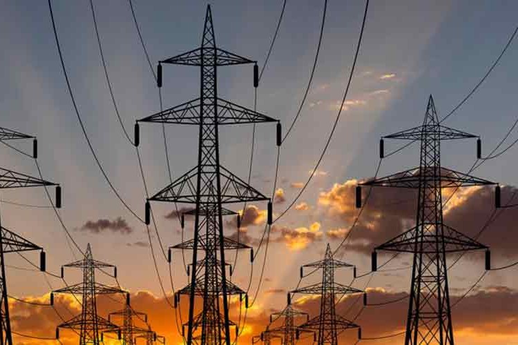 Elektrik ve doğal gazda çalışmalar sürüyor