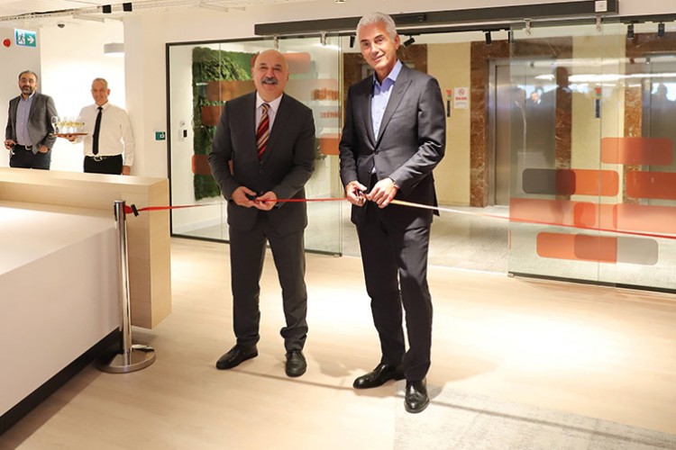 Aksigorta'nın İzmir Genel Merkezi Açıldı