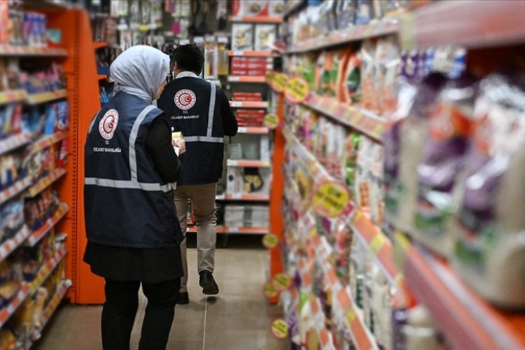 Fahiş fiyat ve stokçuluk yapanlara geçit verilmeyecek